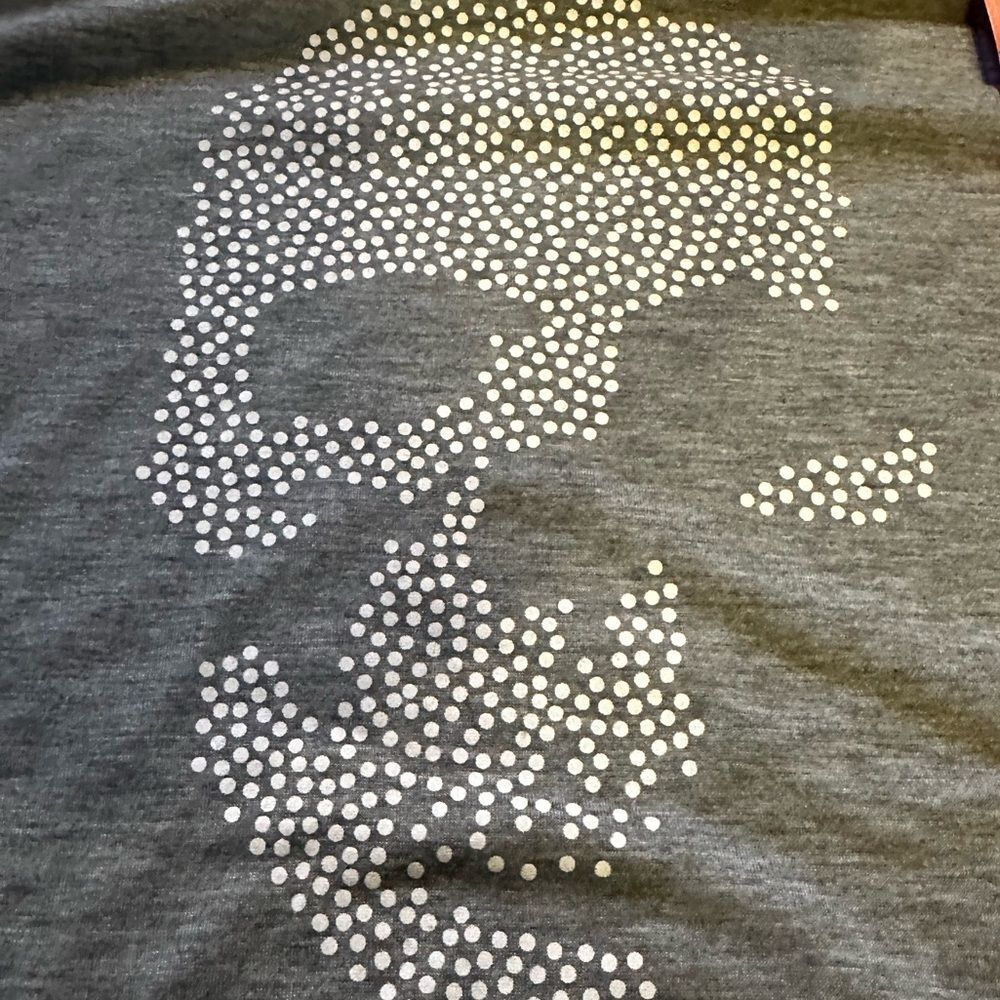 Gray Long Sleeve Top with Skull Design - Picture 6 of 9